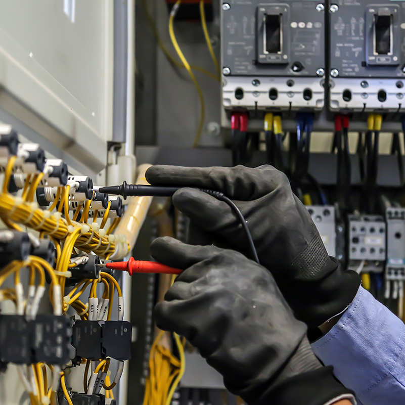 Serviços na área Elétrica